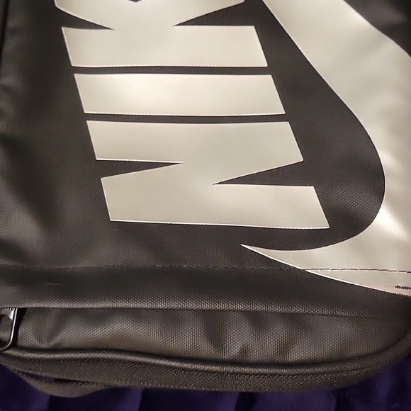 Nike Black Lunch Box - Picture 5 of 16